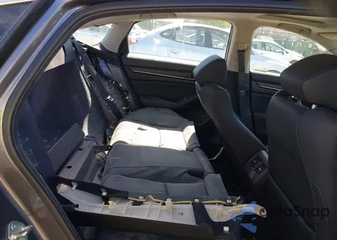 2018 Honda Accord Ex-L 2.0T z USA, uszkodzony, nr VIN 1HGCV2F53JA009110